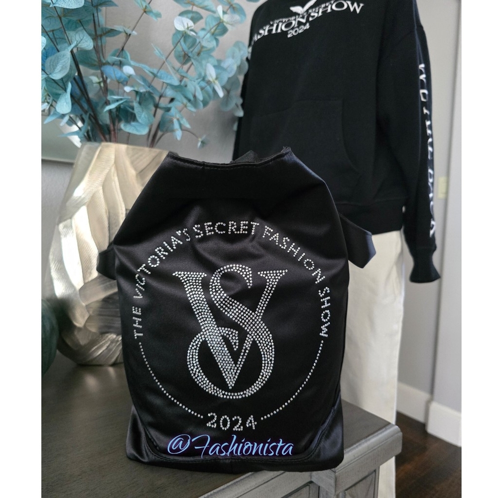 NEW Victoria's Secret Fashion Show '24 Weekender Bag in Black Shark